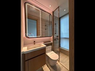 Sai Ying Pun - Upper Manor 13