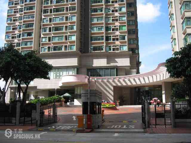 Mid Levels Central - Robinson Place 09