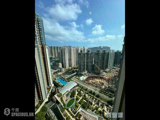 Tseung Kwan O - The Wings The Wings 05