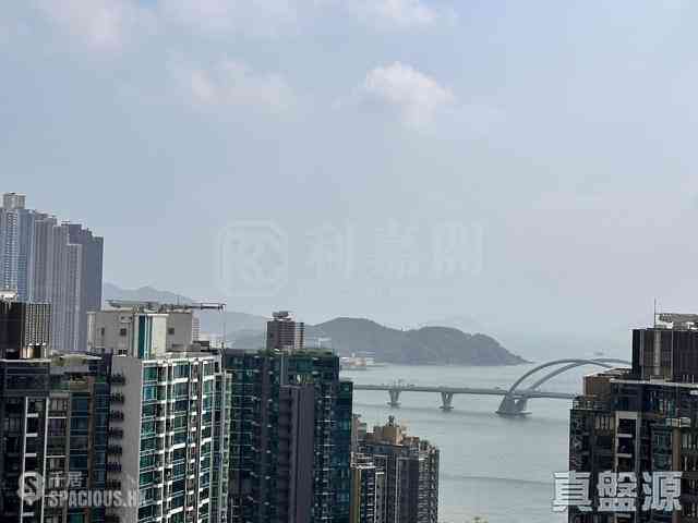 Tseung Kwan O - The Wings The Wings 06