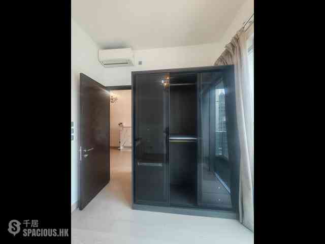 Wan Chai - J Residence 08