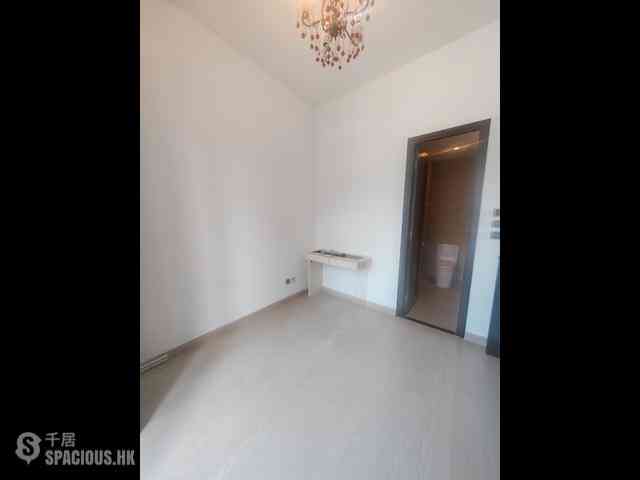 Wan Chai - J Residence 09