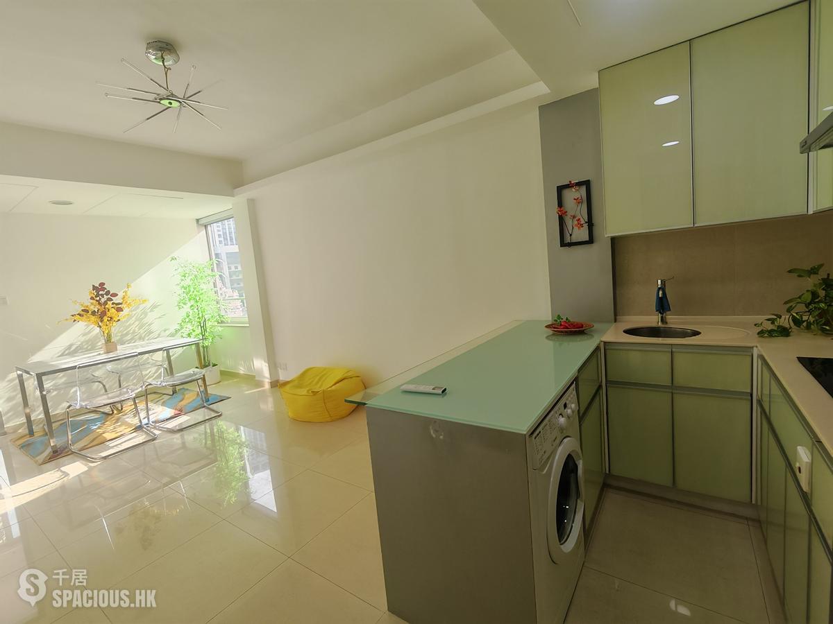 Wan Chai - Hip Sang Building 01