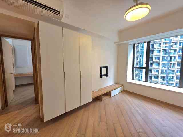 Tung Chung - The Visionary Tower 10 02