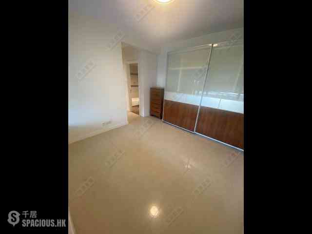 Tsim Sha Tsui - The Victoria Towers Tower 3 07