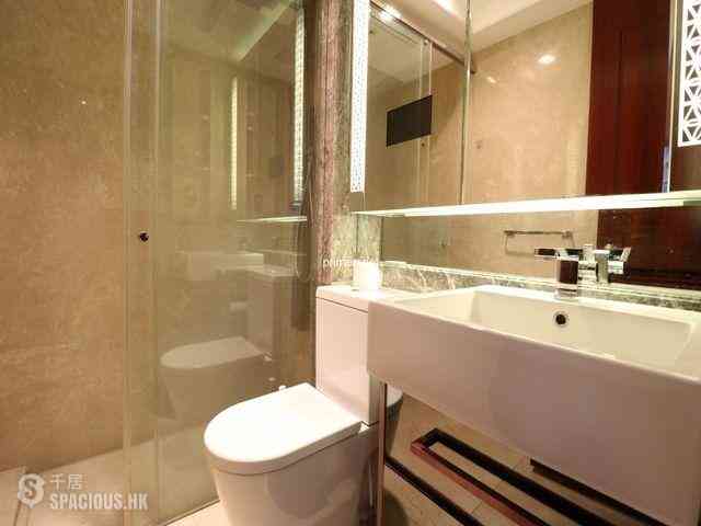 Wan Chai - The Avenue Phase 1 06