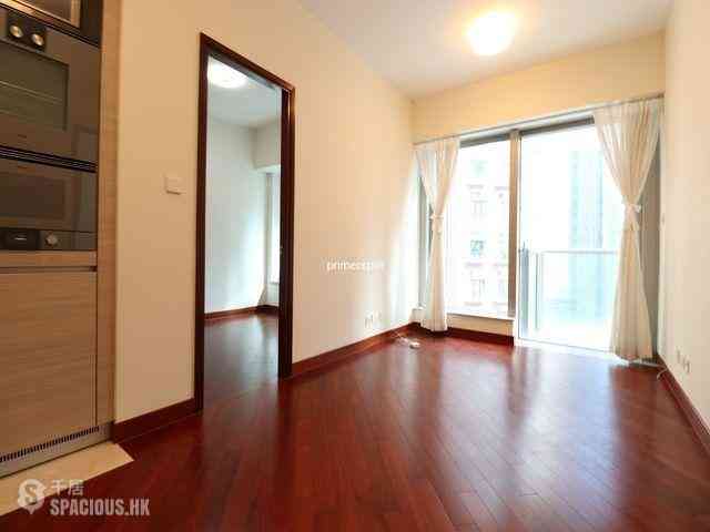 Wan Chai - The Avenue Phase 1 08