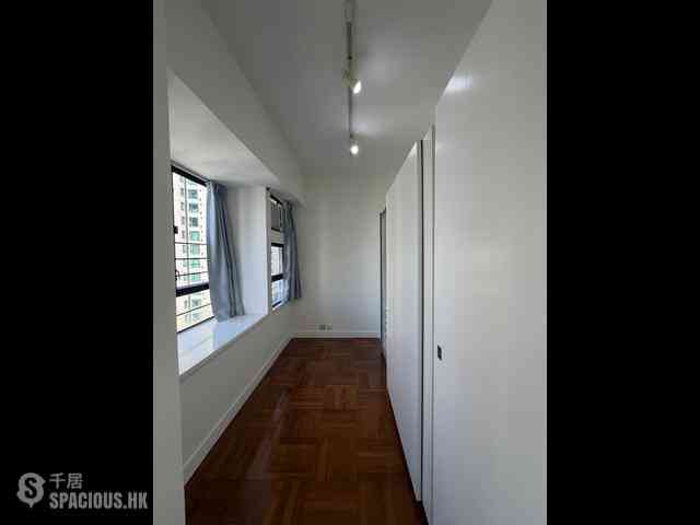 Mid Levels Central - Wilshire Park 07