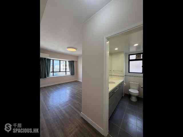 Mid Levels Central - Wilshire Park 09