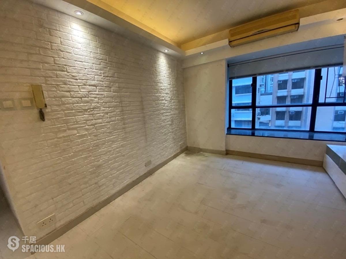 Mid Levels Central - The Grand Panorama Block 3 01