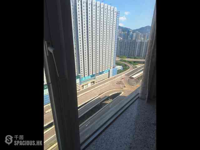Hung Hom - The Metropolis Residence Block 2 01