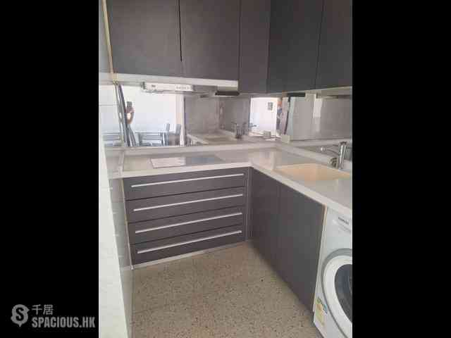 Hung Hom - The Metropolis Residence Block 2 07