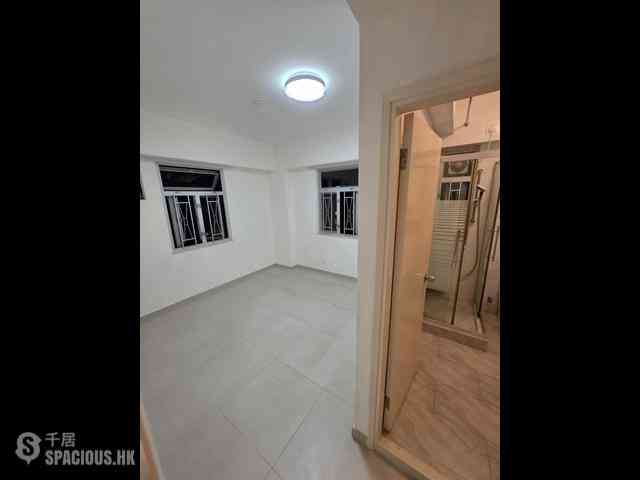 Sai Ying Pun - Ka Fu Building 05