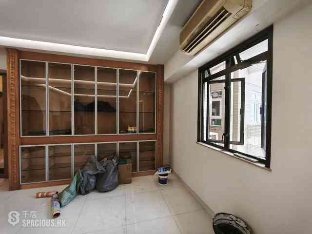 Pok Fu Lam - Baguio Villa 02