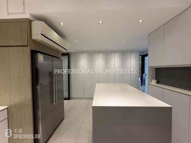 Happy Valley - 1-4, Briar Avenue 11