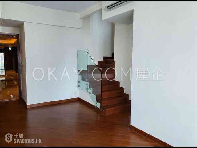 Wan Chai - The Avenue Phase 2 Block 2 08