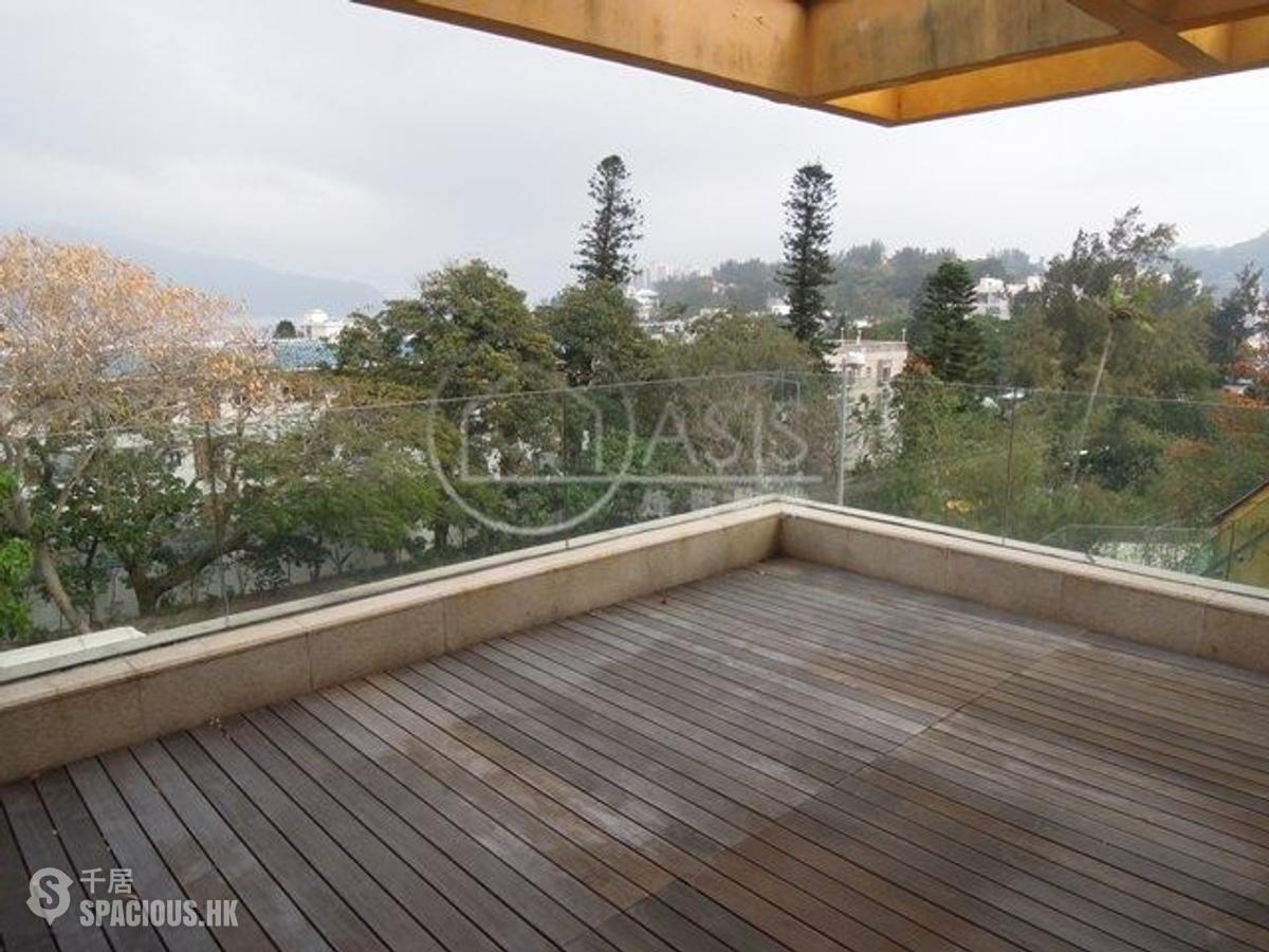 Stanley - Carmelia 01
