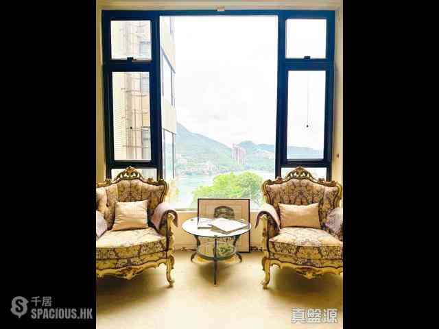 Repulse Bay - The Beachfront 02