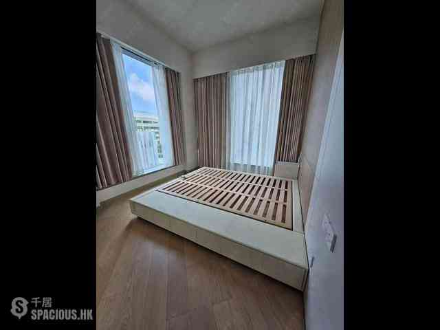 Wong Chuk Hang - The Southside Phase 1 Southland Tower 1A 01