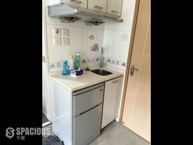 Causeway Bay - 472, Hennessy Road 01
