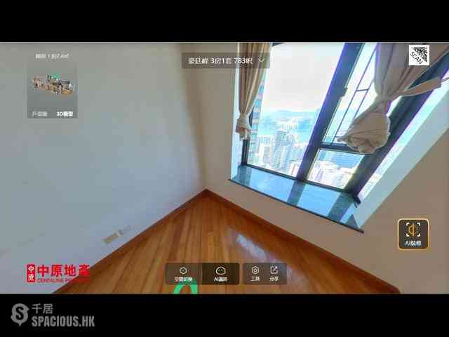 Fortress Hill - Le Sommet Block 2 02