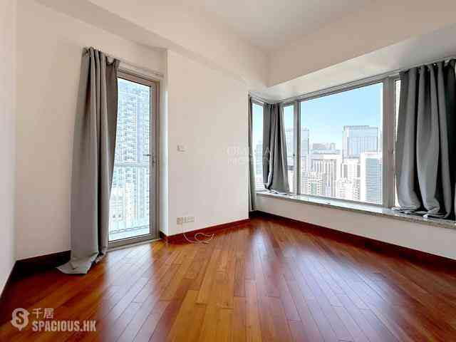 Wan Chai - The Avenue 04