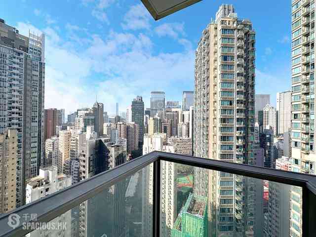 Wan Chai - The Avenue 08