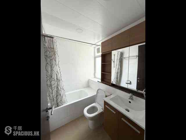 Hung Hom - The Metropolis Residence 06