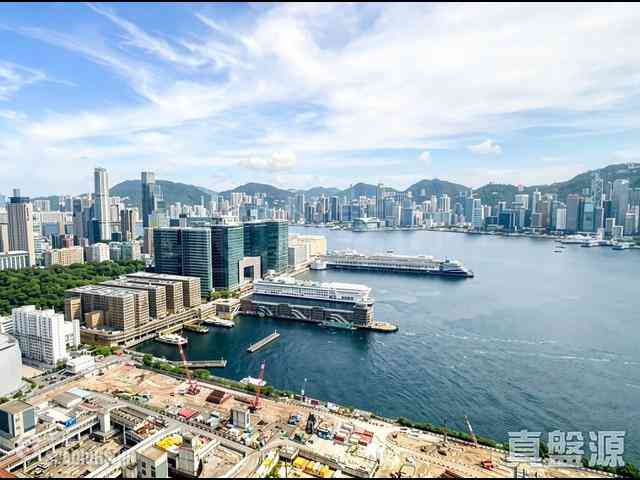 West Kowloon - The Arch 02