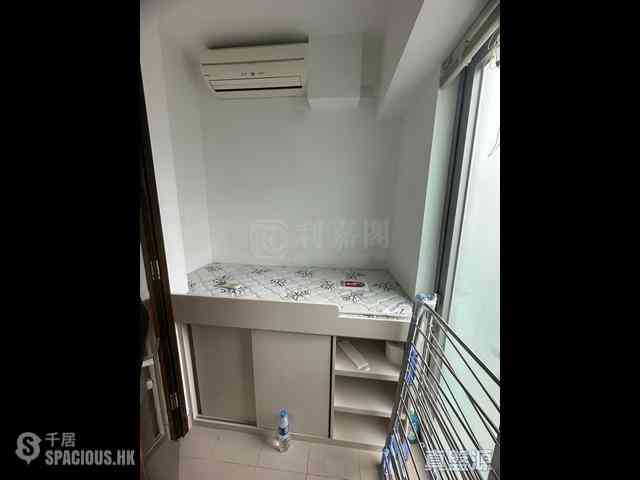 Sai Ying Pun - The Summa Block 2 07