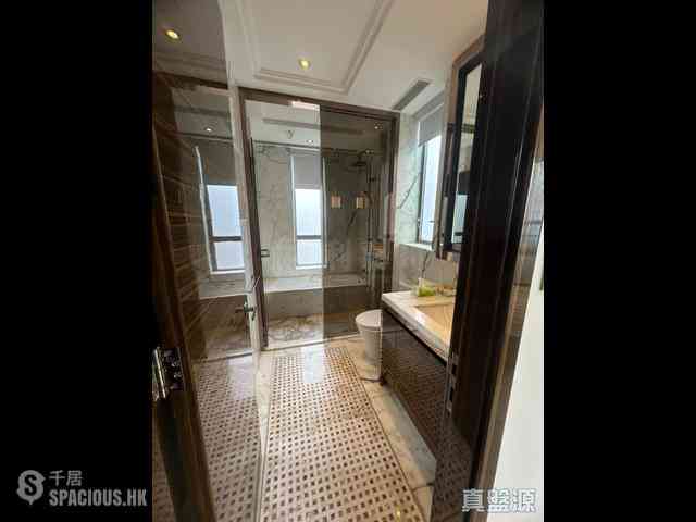Sai Ying Pun - The Summa Block 2 08