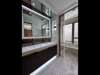 Sai Ying Pun - The Summa Block 1 05