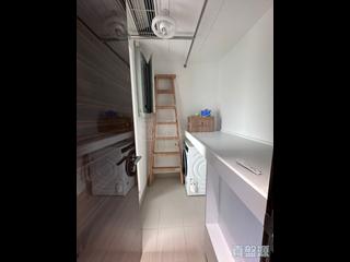 Sai Ying Pun - The Summa Block 1 09