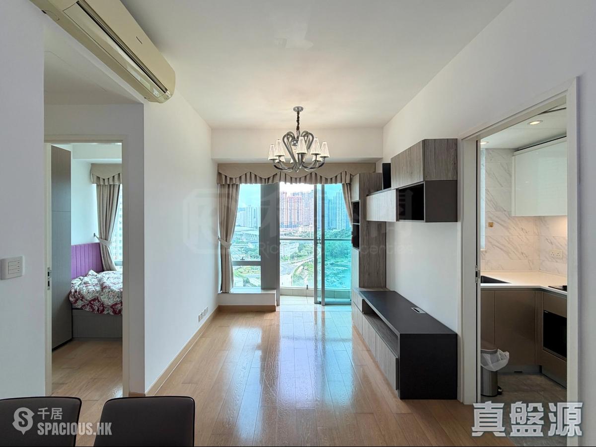 Tseung Kwan O - Savannah Block 2 01