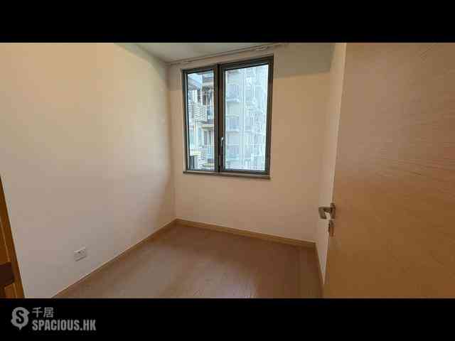 Wong Chuk Hang - The Southside Phase 2 La Marina Tower 2B 02