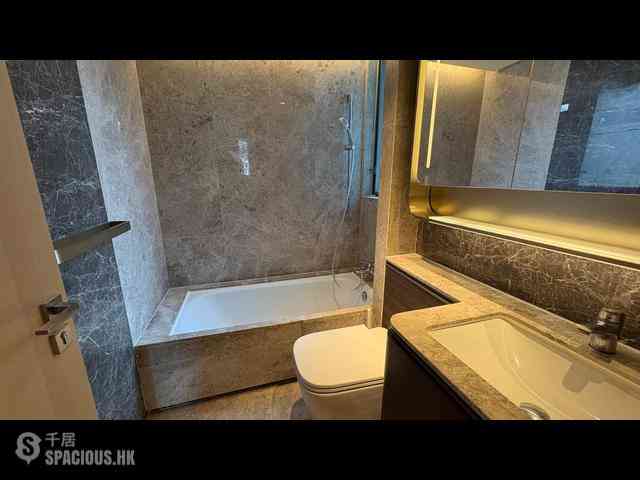 Wong Chuk Hang - The Southside Phase 2 La Marina Tower 2B 05