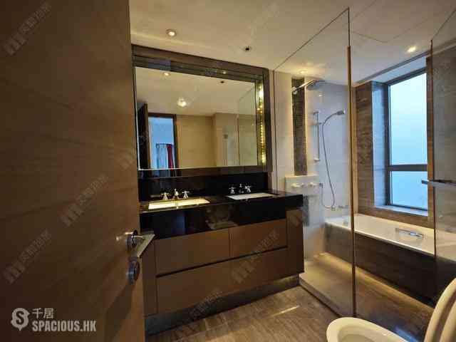 Sai Ying Pun - The Summa Block 1 02