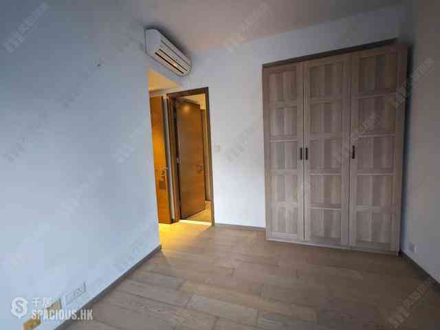 Sai Ying Pun - The Summa Block 1 05