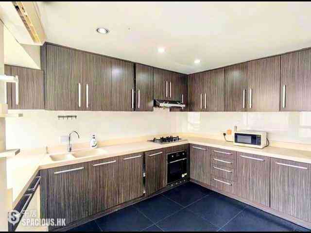 Mid Levels Central - Birchwood Place 06
