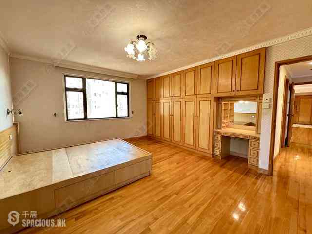Jardines Lookout - Butler Towers 06