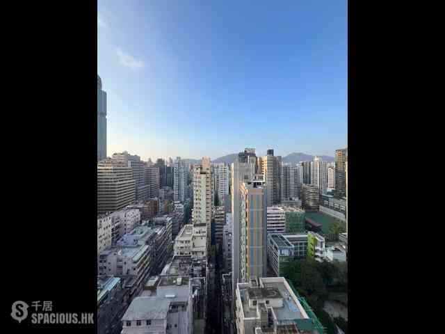 Mong Kok - Foo Tat Building 08