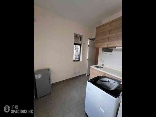 Mong Kok - Hung Kwong Building Block A 02
