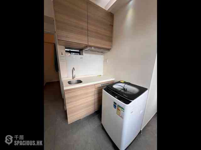Mong Kok - Hung Kwong Building Block A 05