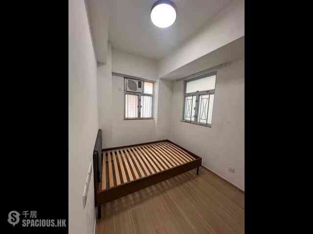 Mong Kok - 325, Reclamation Street 02