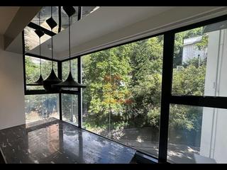 Mid Levels West - Peace Court 02