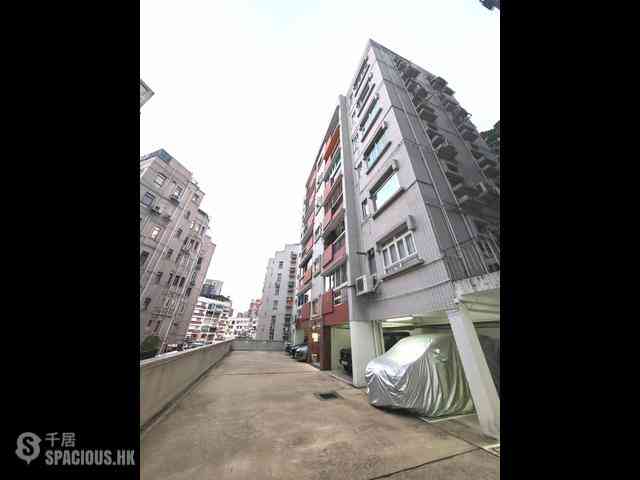 Happy Valley - Greenside Villa 02