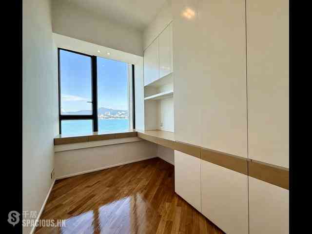 Shek Tong Tsui - Harbour One 05