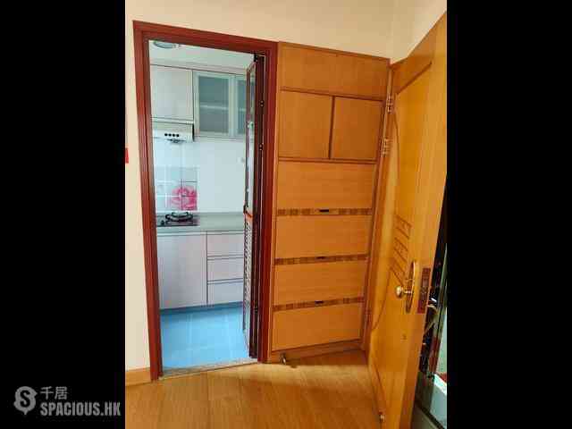 Kwai Chung - Kam Heng Building 05
