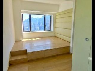 Mid Levels Central - Robinson Heights Block 3 09