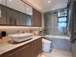 Mid Levels West - Dragonview Court 07